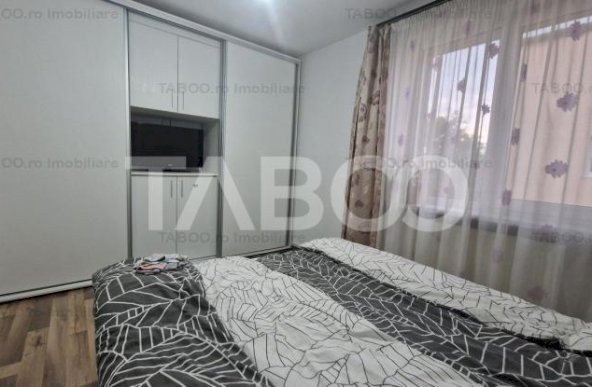 Apartament de vanzare cu 3 camere si balcon la etajul 3 Terezian Sibiu