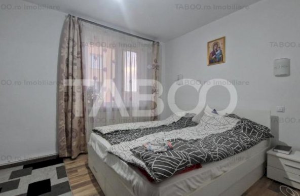 Apartament de vanzare cu 3 camere si balcon la etajul 3 Terezian Sibiu