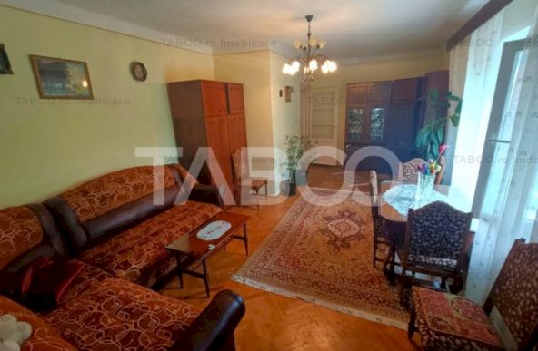 Casa de vanzare 162 mpu 6 camere 2 bai 375 mp teren liber Piata Cluj