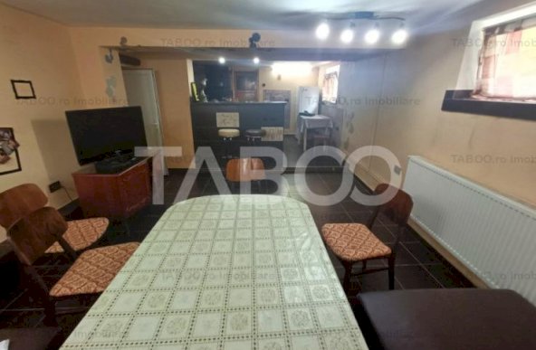 Casa de vanzare 162 mpu 6 camere 2 bai 375 mp teren liber Piata Cluj