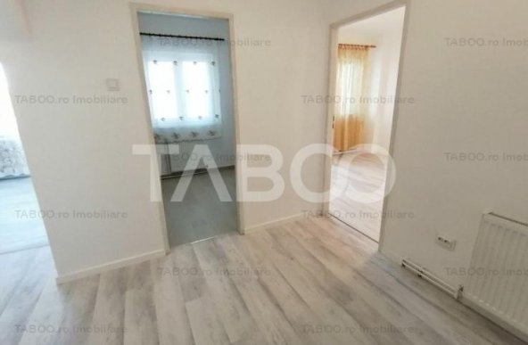 Apartament decomandat 2 camere renovat balcon pivnita Strand Sibiu