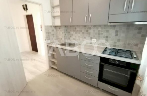 Apartament decomandat 2 camere renovat balcon pivnita Strand Sibiu