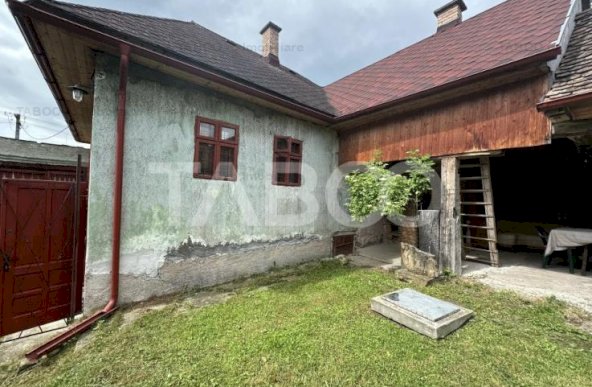Casa de vacanta 3 camere anexe gospodaresti in Felmer Judetul Brasov