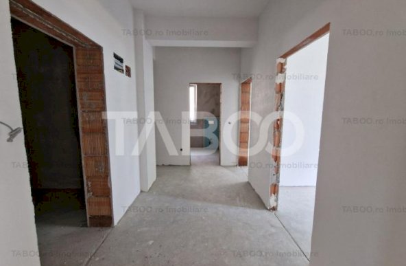 Apartament 64 mpu 2 camere 2 balcoane 12 mp la etajul 1 MIhai Viteazu