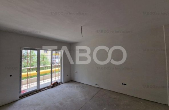 Apartament 64 mpu 2 camere 2 balcoane 12 mp la etajul 1 MIhai Viteazu