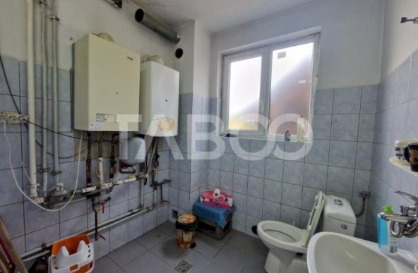 Spatiu comercial 235mp teren liber 310 mp locuri parcare Lazaret Sibiu