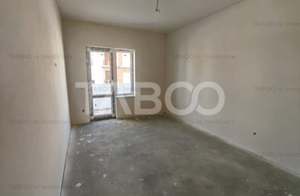 Apartament 3 camere la ETAJUL 2 balcon si loc de parcare COMISION 0%!!