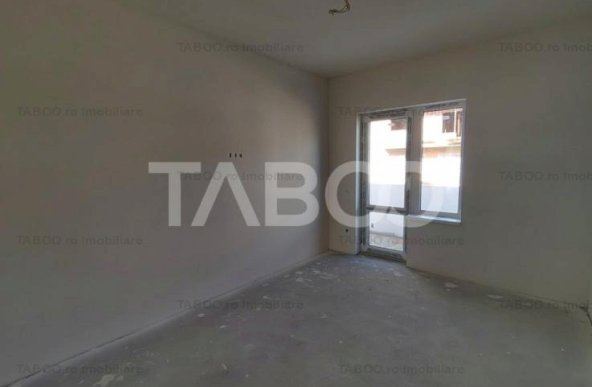 Apartament 3 camere la ETAJUL 2 balcon si loc de parcare COMISION 0%!!