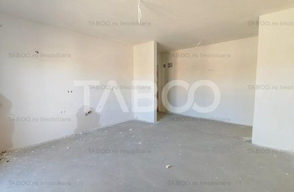 Comision 0% - Apartament cu 3 camere ETAJ 2 balcon si loc parcare