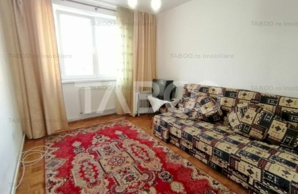 Apartament de vanzare 3 camere balcon etaj intermediar Terezian Sibiu