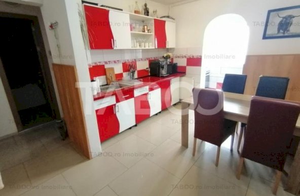 Apartament decomandat cu 2 camere pivnita si balcon Terezian Sibiu