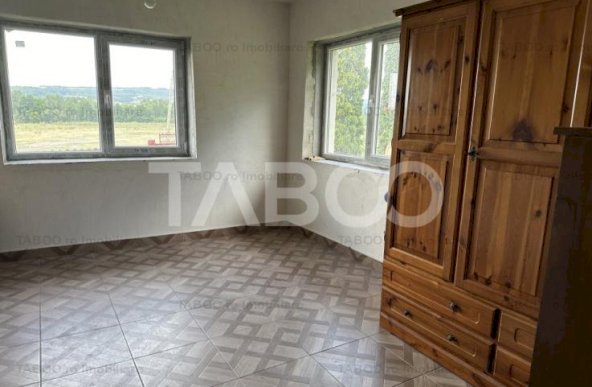 COMISION 0%! Casa 3 camere de vanzare 5335 teren liber in Sinca Veche