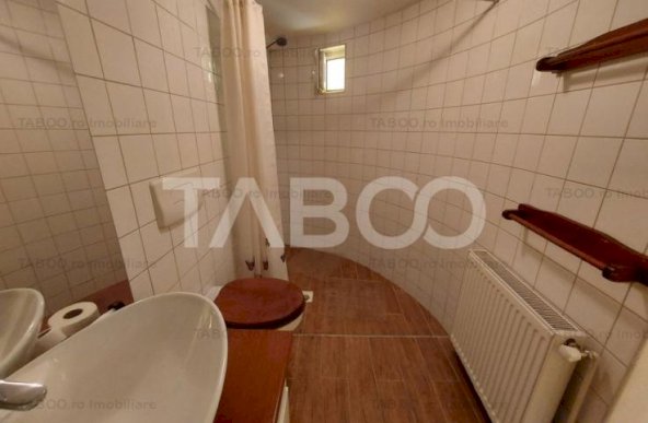 Apartament de vanzare la casa 56 mpu 2 camere parter Centrul Istoric 