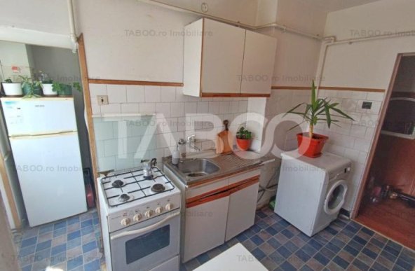 Apartament de vanzare cu 2 camere si balcon Terezian Sibiu