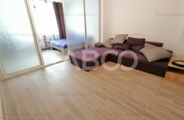 Apartament 3 camere 80 mpu pretabil spatiu comercial zona Strand Sibiu