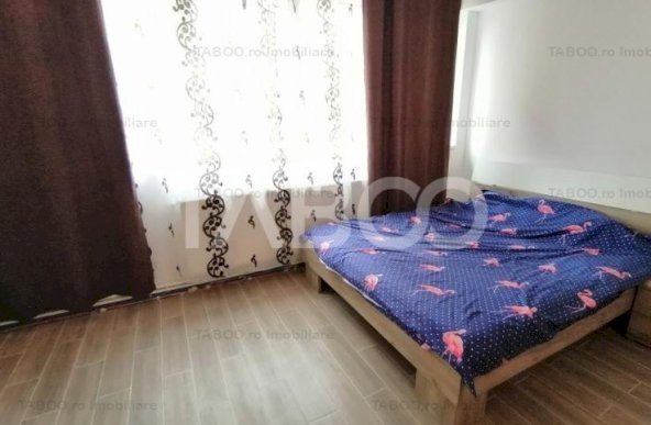 Apartament 3 camere 80 mpu pretabil spatiu comercial zona Strand Sibiu