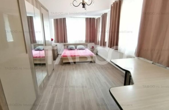 Apartament 3 camere 80 mpu pretabil spatiu comercial zona Strand Sibiu