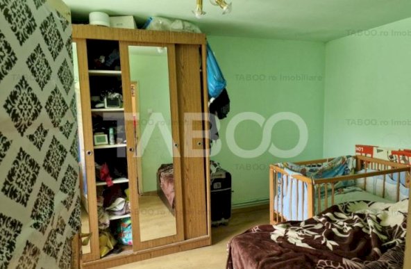 Apartament la casa cu 4 camere curte proprie si acces separat Terezian