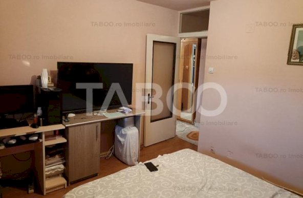 Apartament decomandat 3 camere 68 mp utili balcon Cetate Alba Iulia