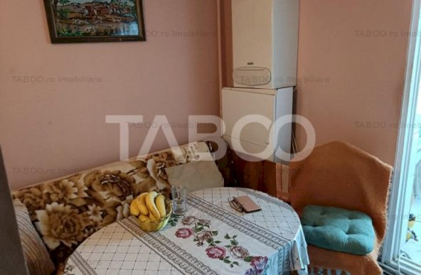 Apartament decomandat 3 camere 68 mp utili balcon Cetate Alba Iulia