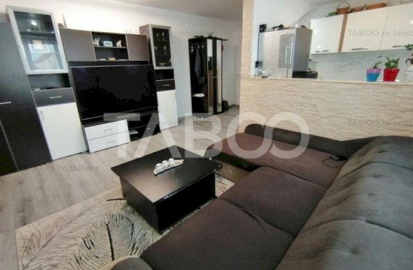 Apartament decomandat de vanzare 75 utili 3 camere 2 bai Mihai Viteazu