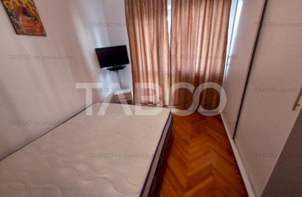 Apartament 3 camere decomandate 80 mpu etaj 1 parcare pivnita balcon