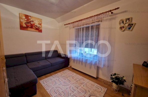 Duplex 6 camere 500 mp teren terasa locuri de parcare Terezian