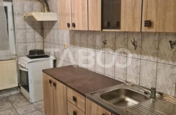 Apartament 65 mp 4 camere decomandate balcon  Piata Noua Cisnadie