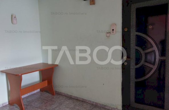 Apartament 65 mp 4 camere decomandate balcon  Piata Noua Cisnadie