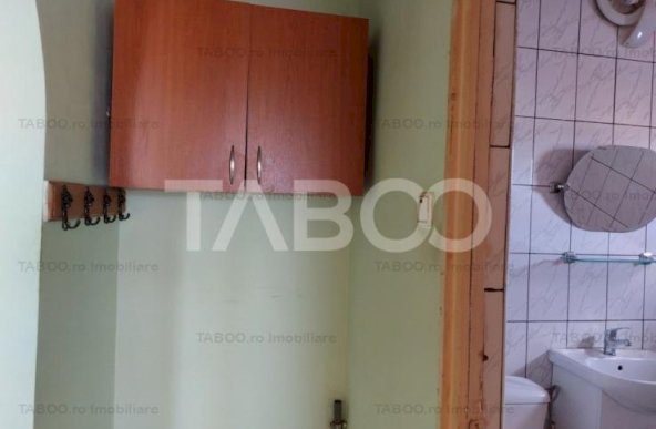 Apartament 65 mp 4 camere decomandate balcon  Piata Noua Cisnadie