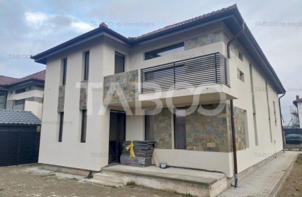 Casa tip duplex de vanzare 509 mp teren zona Tineretului Sibiu