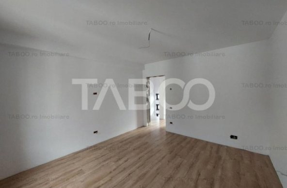 Casa tip duplex de vanzare 509 mp teren zona Tineretului Sibiu