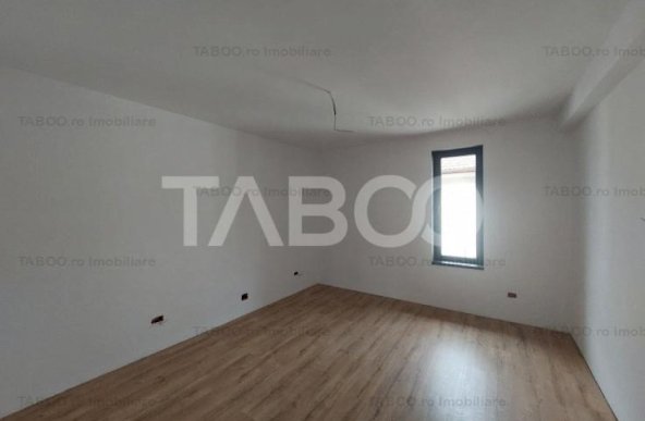 Casa tip duplex de vanzare 509 mp teren zona Tineretului Sibiu