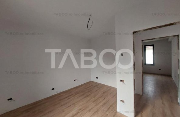 Casa tip duplex de vanzare 509 mp teren zona Tineretului Sibiu