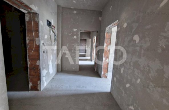 Apartament 82 mpu 3 camere 2 bai 2 balcoane in Hipodrom Sibiu