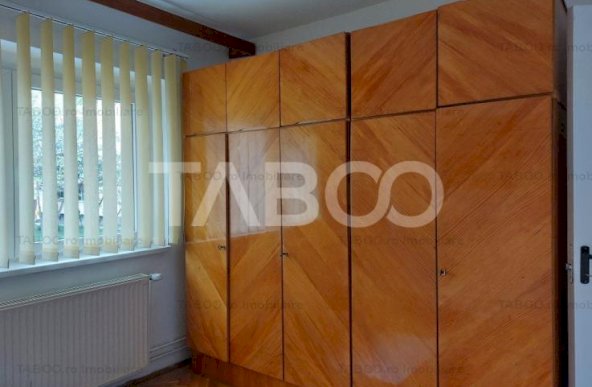 Apartament 3 camere decomandate parter zona Mihai Viteazu Sibiu