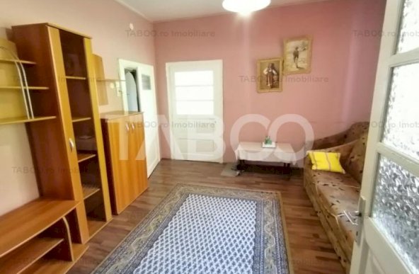 Casa in zona Centrala din Sibiu cu 6 camere garaj pivnita teren 585 mp