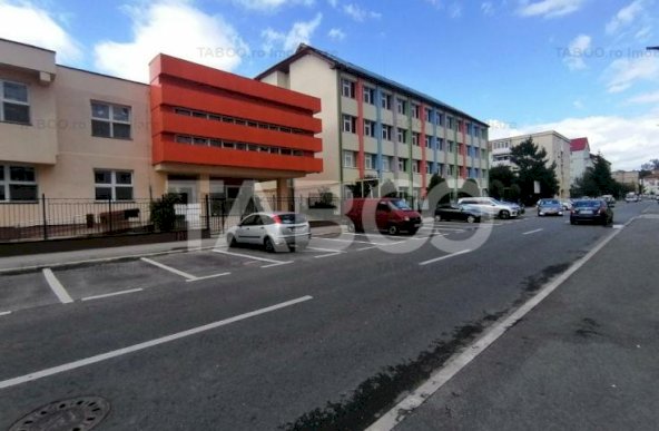 Apartament decomandat 2 camere 48 mpu balcon pivnita Strand COMISION 0