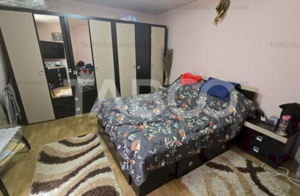 Apartament la casa de vanzare curte comuna Orasul de Jos Sibiu