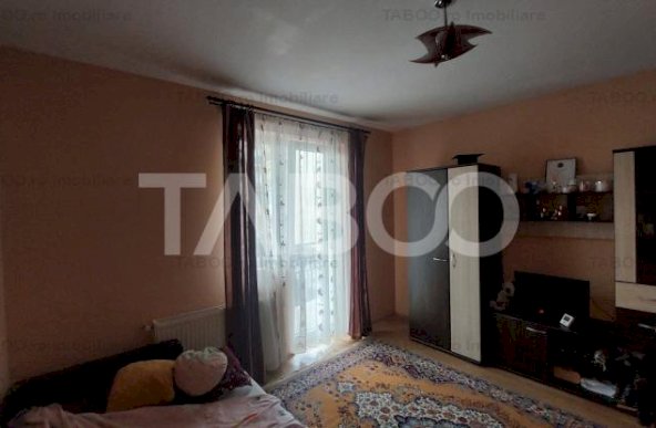 Garsoniera de vanzare 27 mp loc parcare balcon etaj 1 Turnisor Sibiu