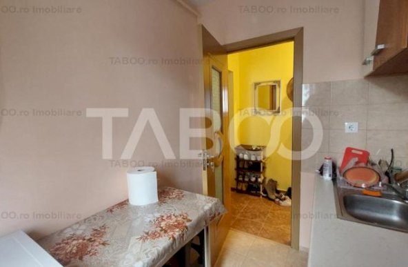 Garsoniera de vanzare 27 mp loc parcare balcon etaj 1 Turnisor Sibiu