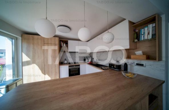 Penthouse 4 camere 110 mpu 2 bai terasa 48 mp parcare finisaje de lux