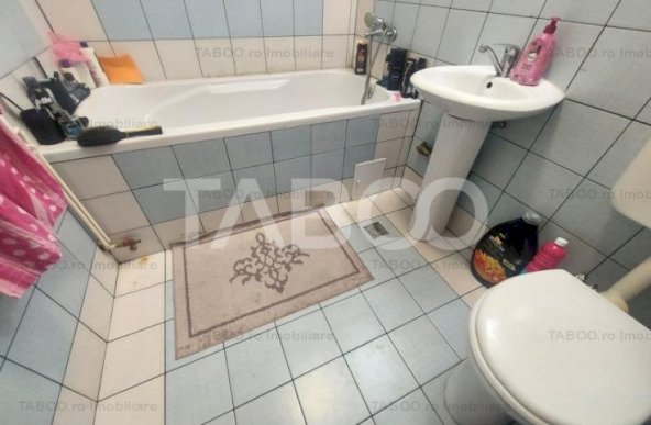 Apartament mobilat utilat de vanzare 2 camere zona Vasile Aaron Sibiu