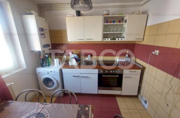 Apartament mobilat utilat de vanzare 2 camere zona Vasile Aaron Sibiu