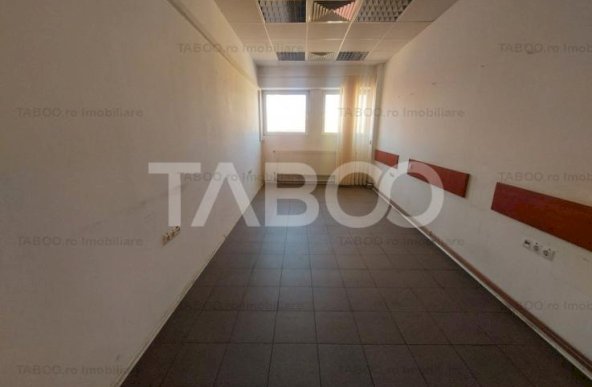 Spatiu comercial de inchiriat 6 incaperi 1300 mpu zona centrala Sibiu