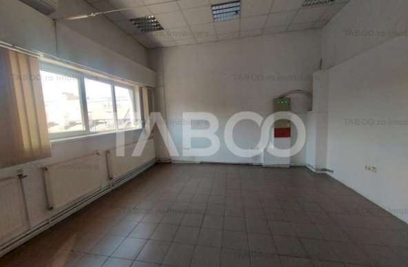 Spatiu comercial de inchiriat 6 incaperi 1300 mpu zona centrala Sibiu