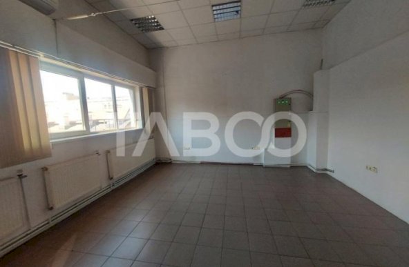 Spatiu comercial de inchiriat 6 incaperi 1300 mpu Sibiu zona centrala