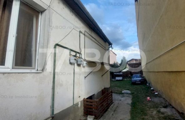 Casa de vanzare cu teren 763 mp si 5 camere 178 mpu zona Lupeni Sibiu