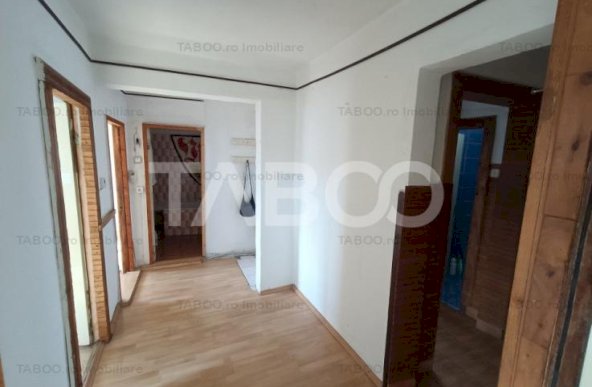 Apartament decomandat 3 camere 64 mp utili balcon uscatorie Alba Iulia