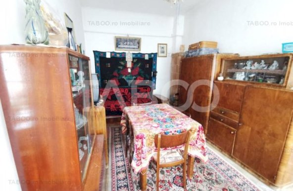 Apartament cu 3 camere langa Butoiul de Aur zona Orasul de Jos